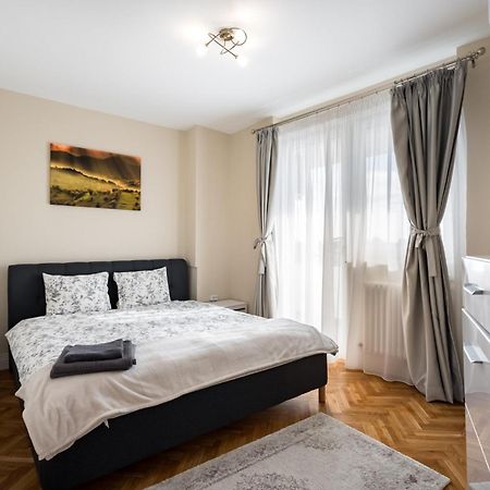 City View Apartment With Private Balcony Bucareste Exterior foto
