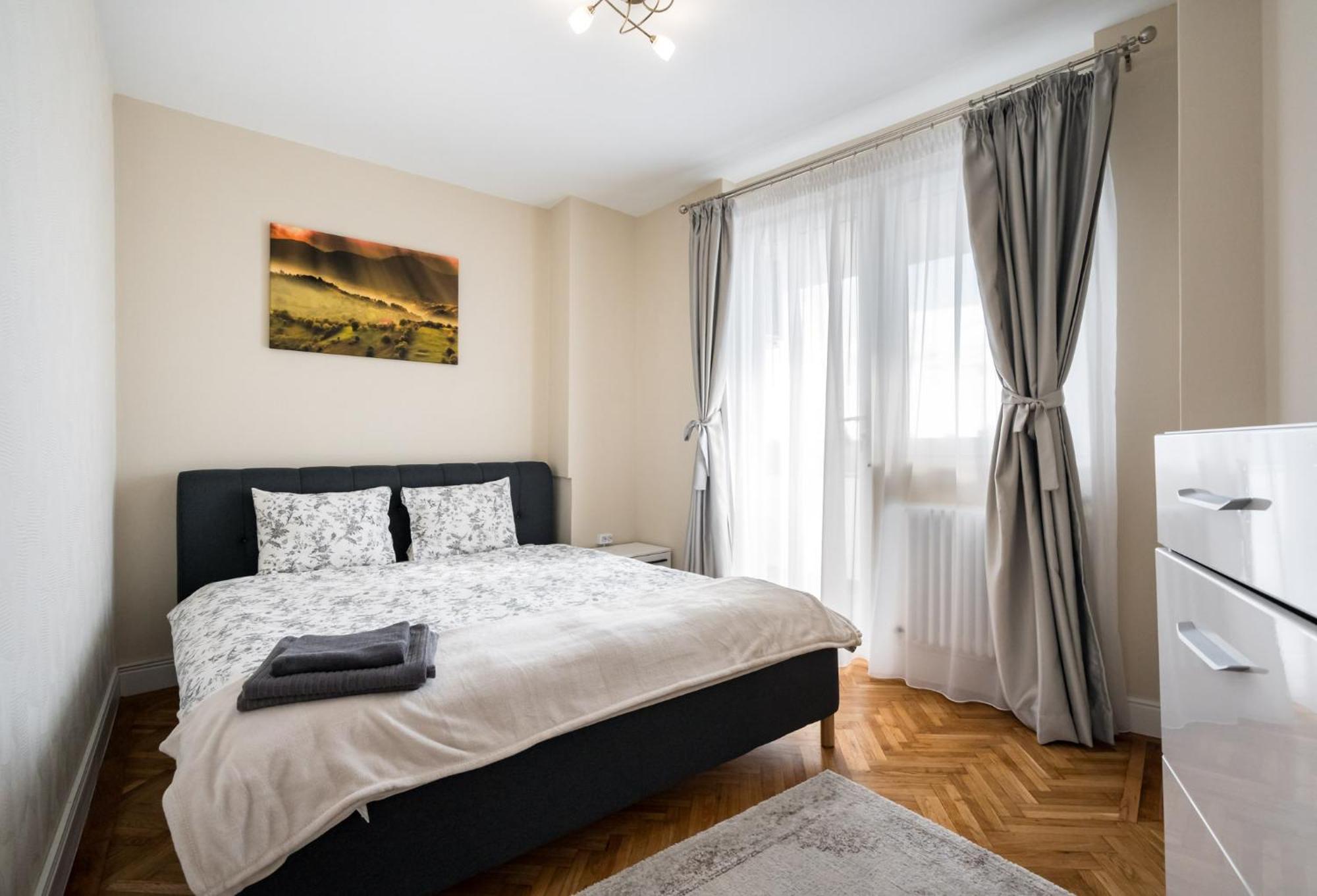 City View Apartment With Private Balcony Bucareste Exterior foto