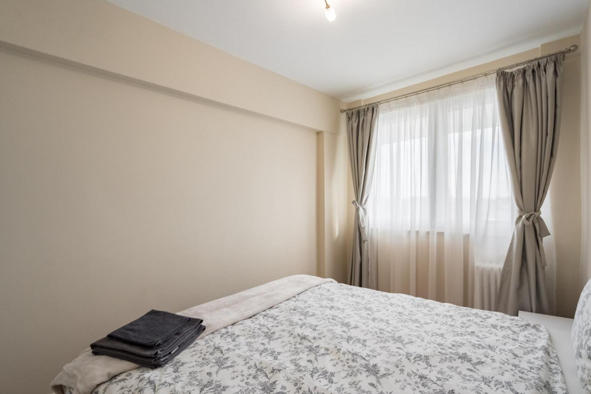 City View Apartment With Private Balcony Bucareste Exterior foto